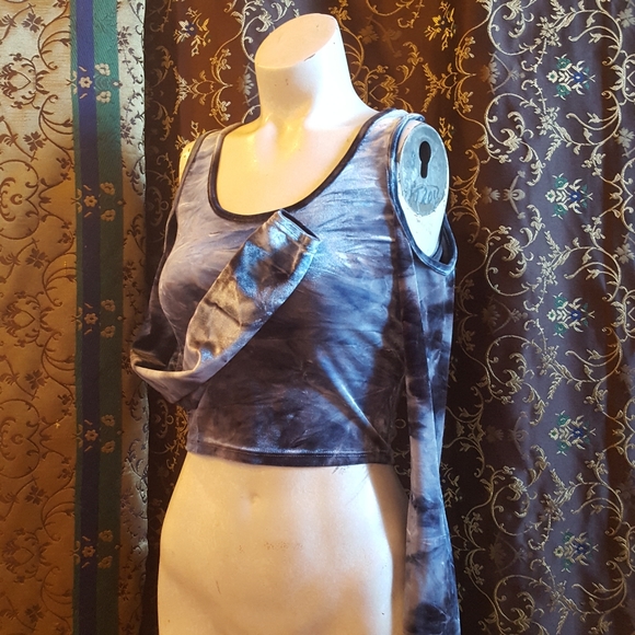 2/$20 UO Icy Blue Grey Velvet Crop Top Long Sleeve Shirt - Picture 5 of 11